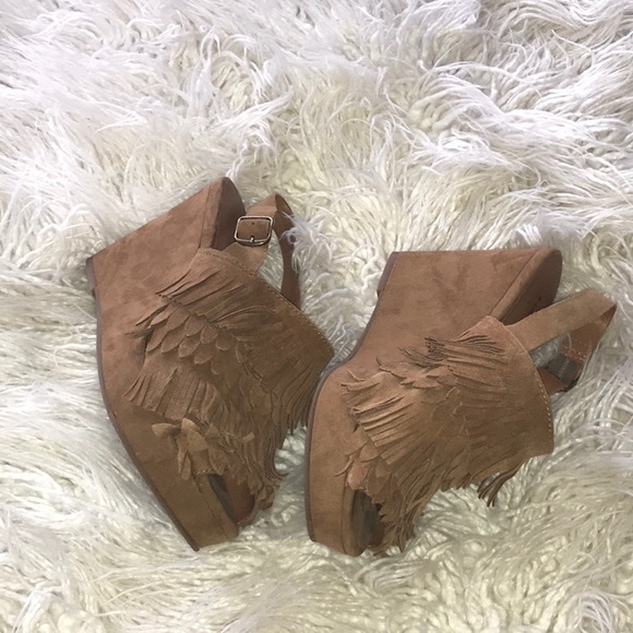 Lucky brand fringe open toe wedge heels - Picture 5 of 6